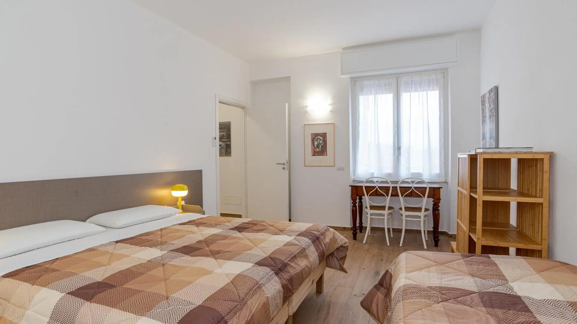 Roomy And Bright Apartments With Terrace! Cesana Brianza
